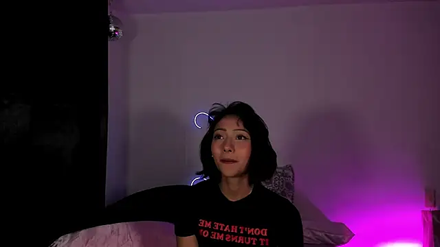 Snapshot of Londonttipton chatting on March 2026 03:01:01 AM Londonttipton online show from March 2026 03:01:01 AM