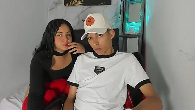 Snapshot of afrodita_n_ares chatting on November 2025 07:17:01 PM afrodita n ares online show from November 2025 07:17:01 PM