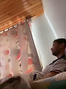 Snapshot of Michaell_Spinelly chatting on March 2026 12:21:01 PM Michaell Spinelly online show from March 2026 12:21:01 PM