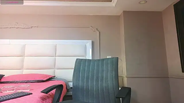 CharlesBrown  online show from October 2025 11:25:01 AM