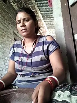 Snapshot of couple_71 chatting on April 2026 06:03:02 AM couple 71 online show from April 2026 06:03:02 AM