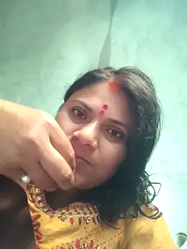 Snapshot of couple_71 chatting on April 2026 11:52:01 AM couple 71 online show from April 2026 11:52:01 AM