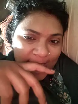 Snapshot of couple_71 chatting on April 2026 03:50:02 AM couple 71 online show from April 2026 03:50:02 AM