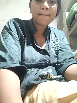 Snapshot of couple_71 chatting on July 2026 05:33:01 PM couple 71 online show from July 2026 05:33:01 PM