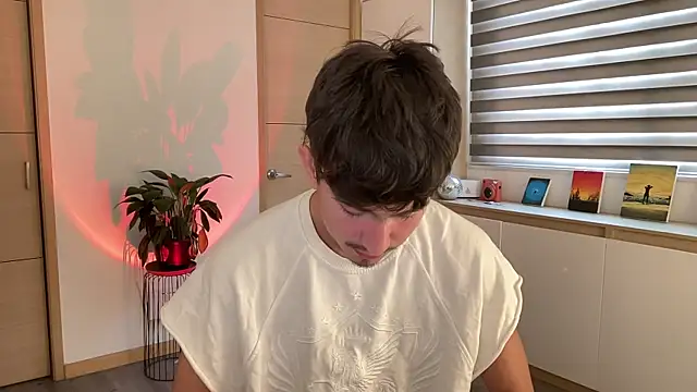 Snapshot of sweettaaron01 chatting on October 2025 05:26:02 PM sweettaaron01 online show from October 2025 05:26:02 PM