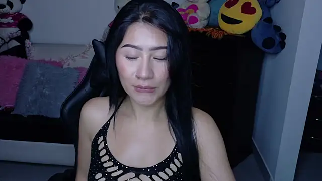 evelyn ch  online show from October 2025 02:08:01 PM