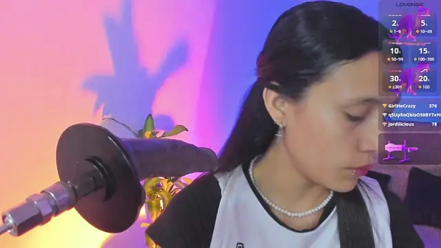 Snapshot of alicemoon__ chatting on November 2025 10:21:01 AM alicemoon online show from November 2025 10:21:01 AM