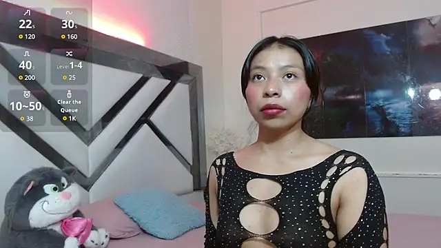 Snapshot of samara_selene chatting on April 2026 07:11:02 PM samara selene online show from April 2026 07:11:02 PM