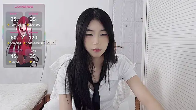 zhizhi0000 online show from October 2025 06:41:02 PM