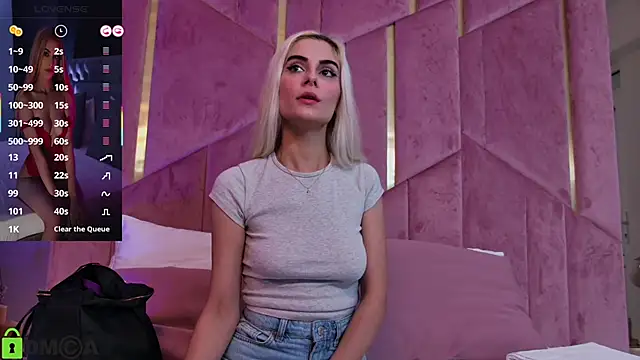 SelenaDaze online show from November 2025 06:27:01 AM