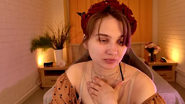 Snapshot of TessaMill chatting on March 2026 05:44:01 AM TessaMill online show from March 2026 05:44:01 AM