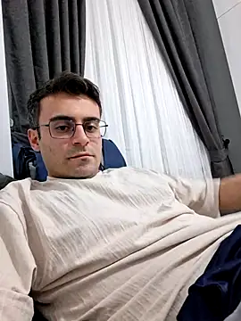 Obstacless online show from February 2026 08:18:01 PM