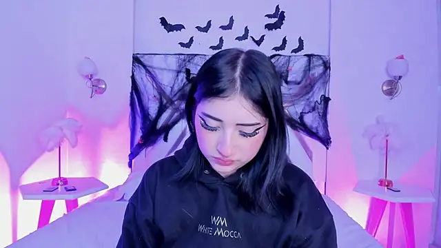 KattEngel online show from October 2025 03:40:02 AM