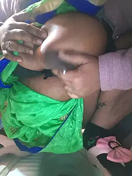 Dassing strip couple online show from January 2026 09:50:01 PM