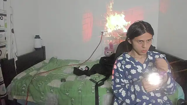 Petite-Goth online show from October 2025 02:35:01 AM