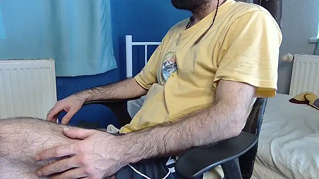 flydirty online show from November 2025 12:11:02 PM