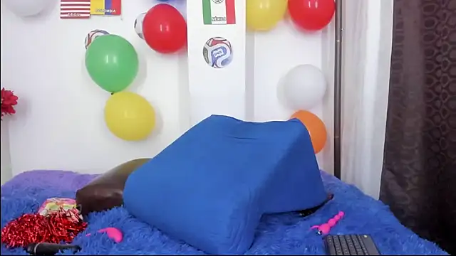 miaroberts69 online show from June 2026 02:24:02 AM