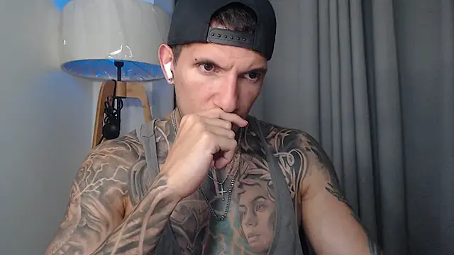 Shane Clay online show from December 2025 11:44:02 PM