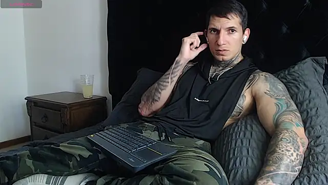 Shane Clay online show from January 2026 06:33:01 PM