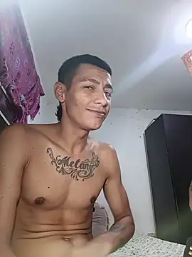 paisita122 online show from May 2026 02:18:02 AM