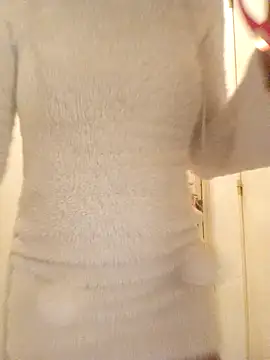 Snapshot of Oulola777 chatting on November 2025 05:46:01 PM Oulola777 online show from November 2025 05:46:01 PM