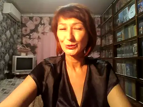 Snapshot of Pline1 chatting on October 2025 05:44:02 PM Pline1 online show from October 2025 05:44:02 PM