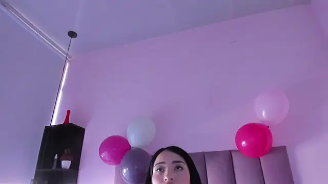 violet myerrs online show from November 2025 12:38:01 PM