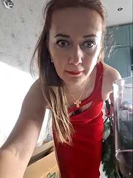 Snapshot of Isabe1 chatting on December 2025 09:32:02 PM Isabe1 online show from December 2025 09:32:02 PM