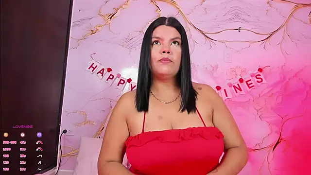 Snapshot of Iamlola_ chatting on February 2026 04:42:02 AM Iamlola online show from February 2026 04:42:02 AM