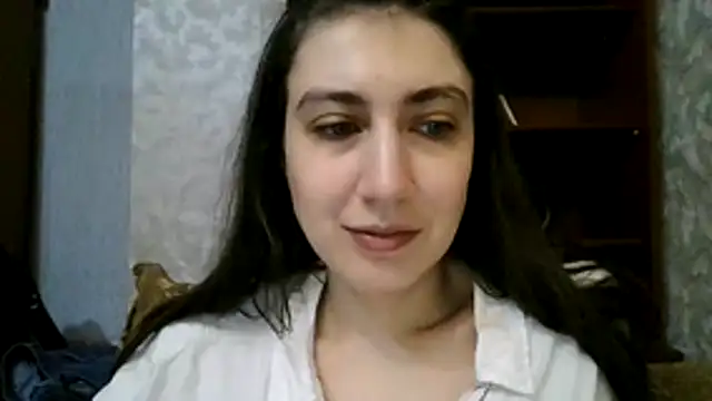 Snapshot of summerrrcat chatting on October 2025 09:04:01 PM summerrrcat online show from October 2025 09:04:01 PM