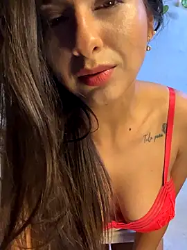 chicachocolate01 online show from October 2025 04:46:02 AM