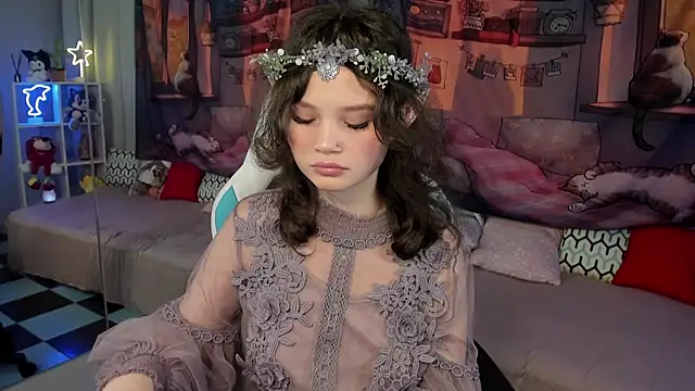 EmilyChaves online show from October 2025 06:31:02 PM