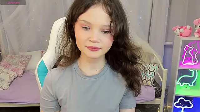 EmilyChaves online show from January 2026 07:01:02 AM