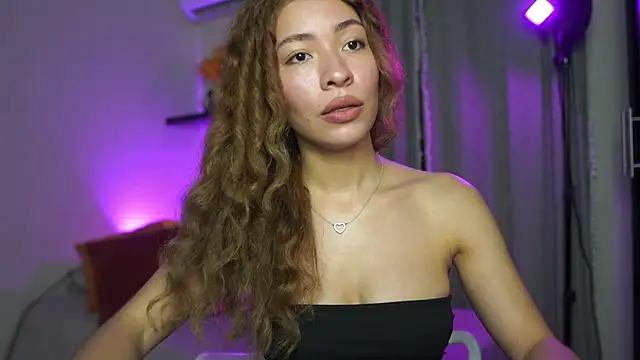 Snapshot of isabella-garcia- chatting on September 2025 02:15:02 AM isabella-garcia- online show from September 2025 02:15:02 AM