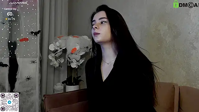 Snapshot of ErinRose_ chatting on October 2025 11:38:01 PM ErinRose online show from October 2025 11:38:01 PM