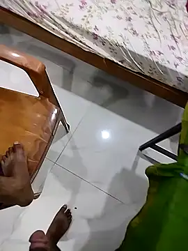 s     e    x    1233 online show from September 2025 03:02:02 PM