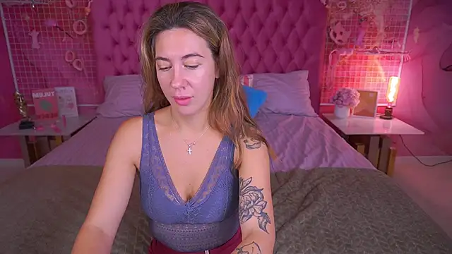 KateShanny online show from October 2025 05:49:01 AM