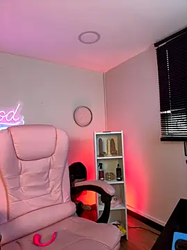 Aphriil   online show from October 2025 12:03:01 PM