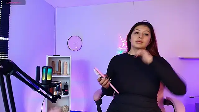 Aphriil   online show from October 2025 12:04:02 PM