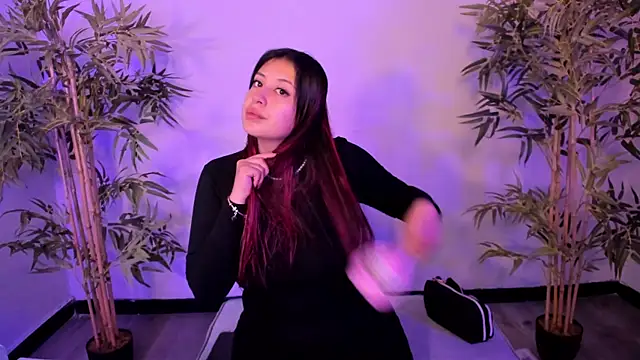 Aphriil   online show from October 2025 12:17:01 PM