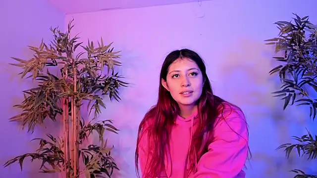 Aphriil   online show from October 2025 12:05:01 PM