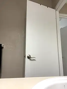 fpbitches1 online show from October 2025 01:45:02 PM