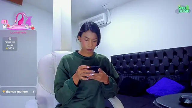 ivi lopez online show from October 2025 12:06:01 PM