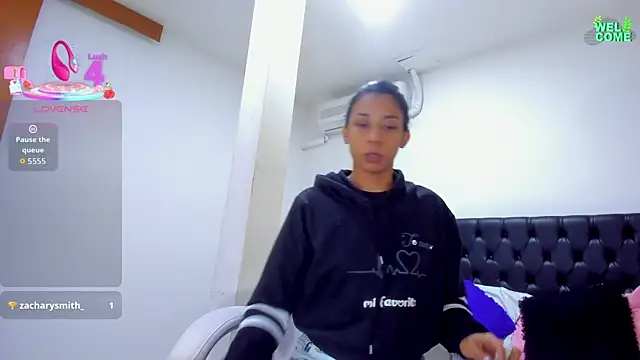 ivi lopez online show from October 2025 12:09:01 PM