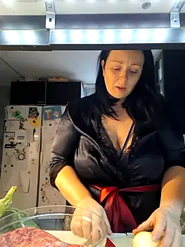 Chrissy Christal online show from November 2025 11:25:02 AM