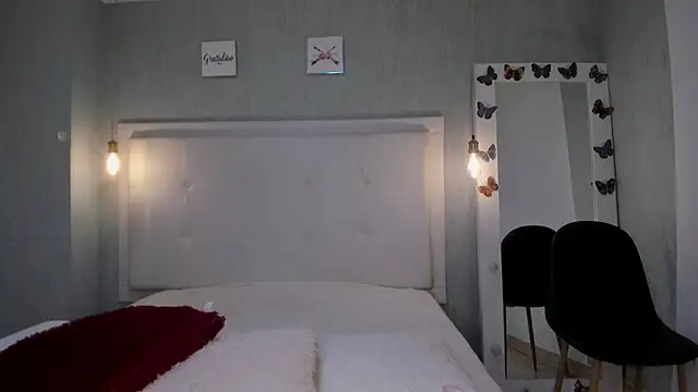 EsmeraldaNyx online show from December 2025 08:37:02 PM