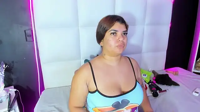 Snapshot of Gigi_duran chatting on July 2026 11:58:02 AM Gigi duran online show from July 2026 11:58:02 AM