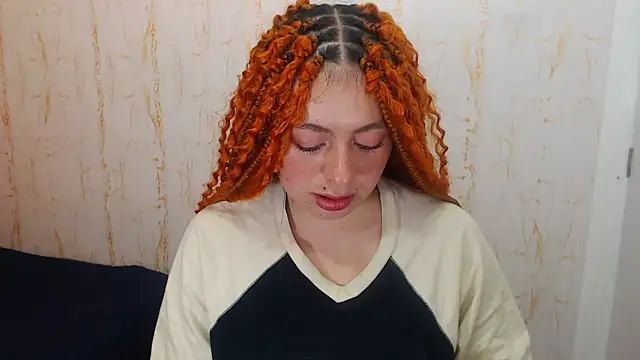 MiaKimky online show from December 2025 04:36:01 PM