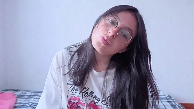 MiaKimky online show from January 2026 04:22:02 PM