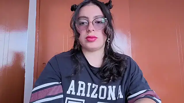 MiaKimky online show from February 2026 06:01:02 PM